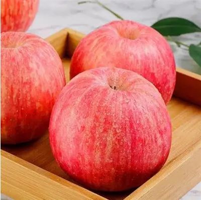 Ostré a sladké jablká